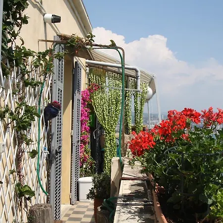 Couette-café Porta Del Mare 3*