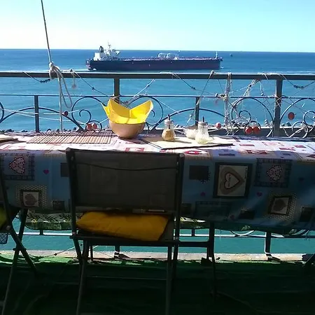 Bed & Breakfast Porta Del Mare Genoa